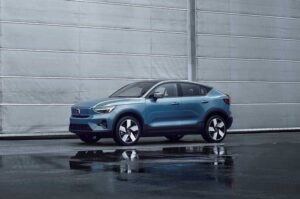 Експерти розкритикували шини нових електрокарів від Volvo
