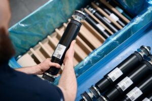 ZF модернізує залізницю: нові амортизатори для 95% пасажирських поїздів