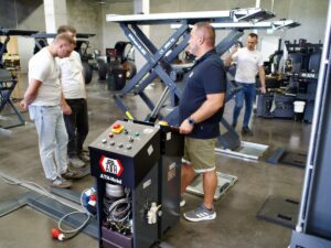 ATH-Heinl зі середини: спеціалісти BM Parts відвідали штаб-квартиру, тренінг-центр і хаб