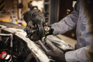 Зникло зусилля на кермі: що робити?