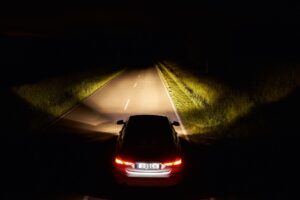 Цілодобово і цілорічно: що треба зробити для надійності фар