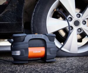 Відкриваємо сезон поїздок: що покласти у машину