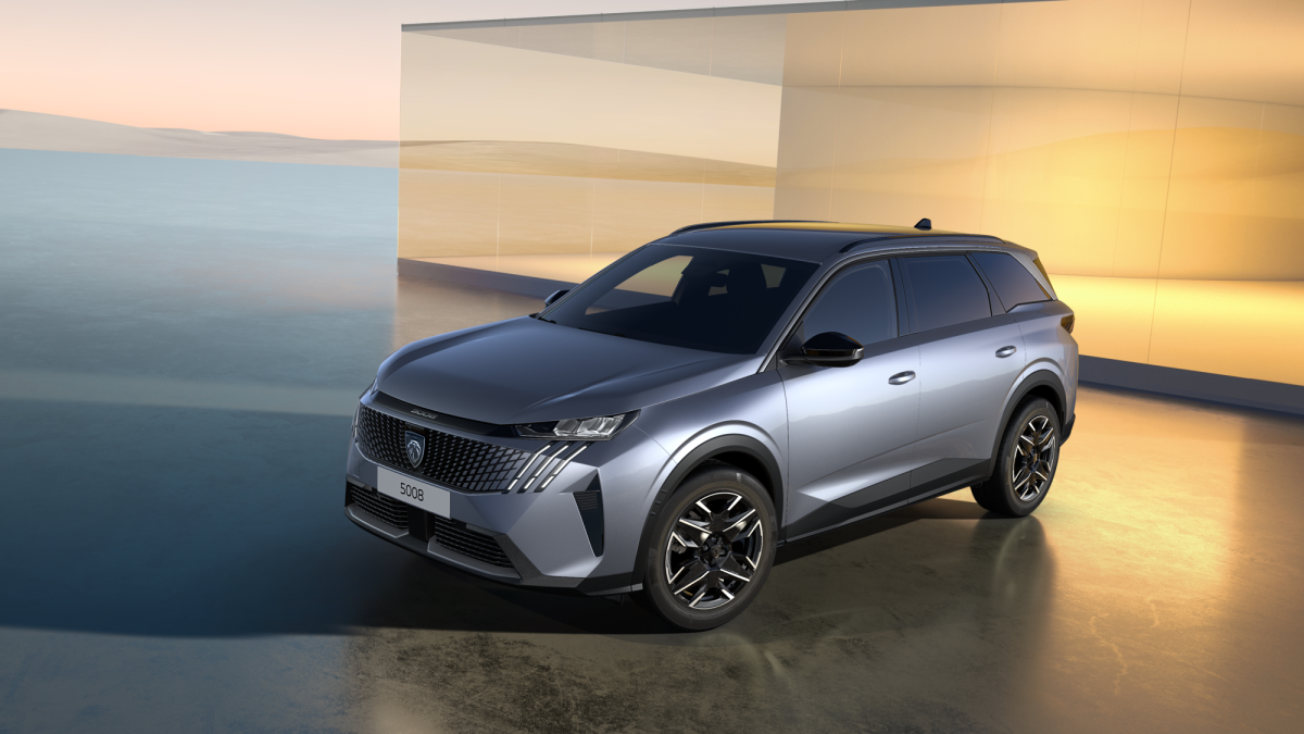 Автомобілі Автоцентр на столичному