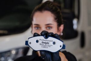 Чим нові гальмівні колодки Delphi Professional+ відрізняються від звичайних?
